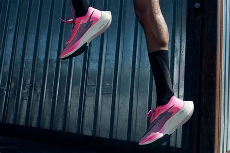 hardloopschoenen nike verboden|De geruchtmakende Nike Vaporfly, nader onderzocht .